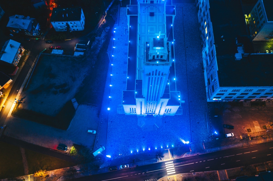 Minint Pasaulinę diabeto dieną Kauno Kristaus Prisikėlimo bazilika nušvito mėlynai